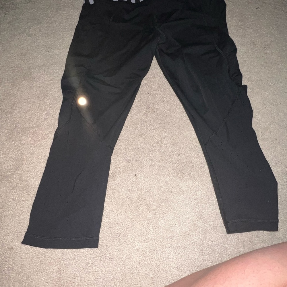 Womens lululemon crop black leggings size 8
